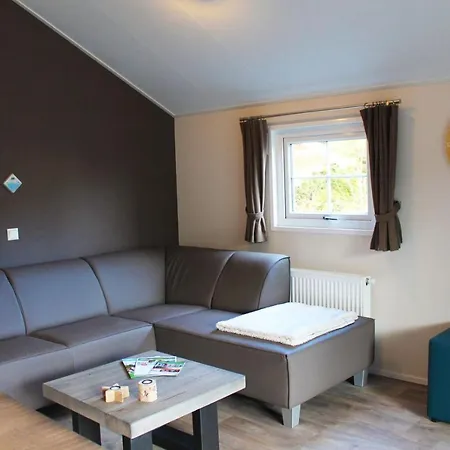 Alpstuga 6 Pers. Veluwelounge + Wellness *